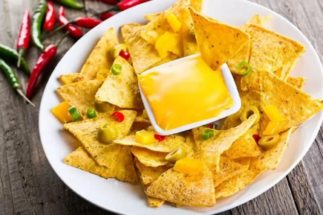 طريقة عمل صوص جبنة الناتشوز