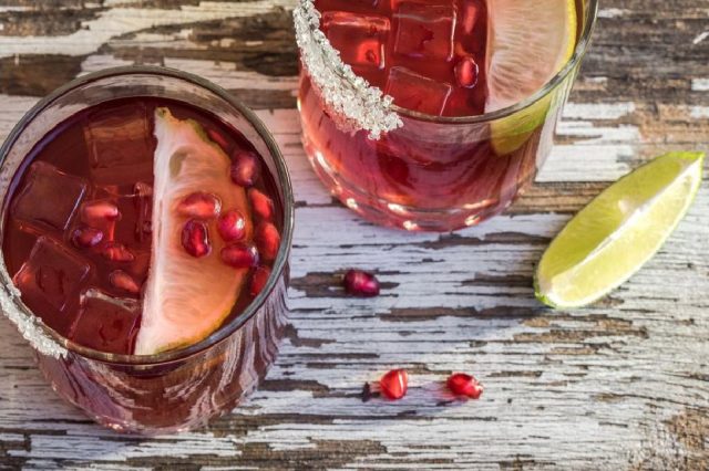 طريقة عمل كوكتيل الرمان والحمضيات