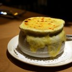 طريقة عمل شوربة البصل بالجبن