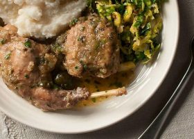 طريقة عمل الارانب بالبصل وصوص المستردة