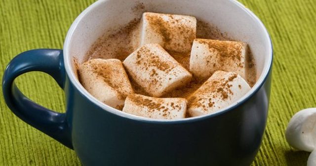 طريقة عمل مشروب القهوة بالعسل والمارشميلو