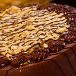 طريقة عمل كيك القهوة والتوفي مغطاة بالكراميل