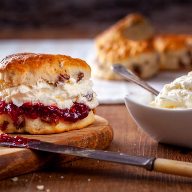 طريقة عمل بسكويت السكونز الخالي من الغلوتين