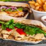 طريقة عمل ساندويش الدجاج بالكريمة والاعشاب