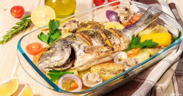 طريقة عمل صينية سمك بالخضار بالفرن