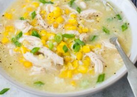 طريقة عمل شوربة الدجاج بالذرة