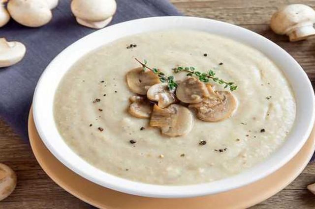 شوربة المشروم بالشعرية