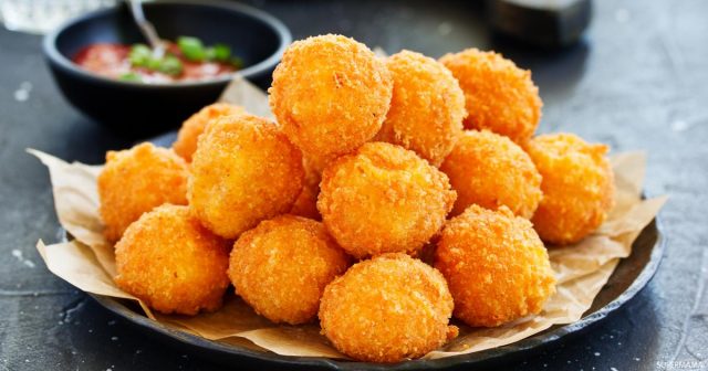 طريقة عمل كرات البطاطس الهندية