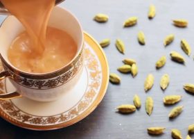 طريقة عمل شاى هندى بالهيل والحليب