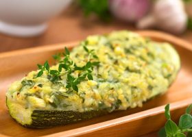 طريقة عمل لب الكوسا بزيت الزيتون