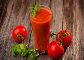 طريقة عمل عصير الطماطم والكرفس