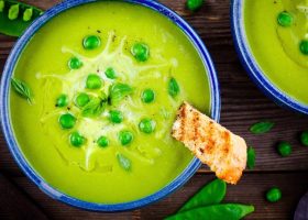 طريقة عمل شوربة البسلة بالبروكلي