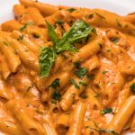 طريقة عمل صوص الباستا الوردي