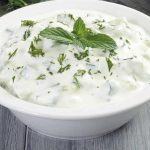 طريقة عمل سلطة الزبادي بالخضار