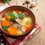 طريقة عمل شوربة البطاطس الحارة بقطع اللح