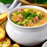 طريقة عمل شوربة الذرة بالسوسيس و البروكلي
