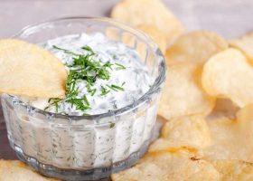 طريقة عمل صوص الزبادي للتشيبس