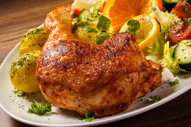 طريقة عمل دجاج مشوي بالفرن