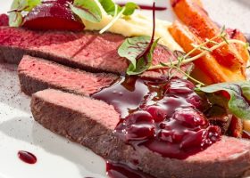 طريقة عمل ستيك بصلصة الكرز