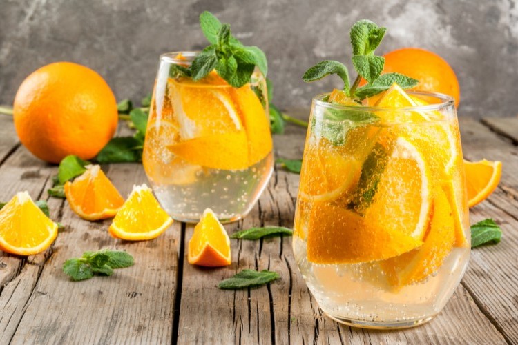 طريقة عمل مشروب البرتقال بالنعناع المثلج
