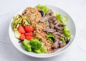 طريقة عمل سلطة كينوا بالستيك