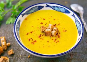 طريقة عمل شوربة العدس بالقرع