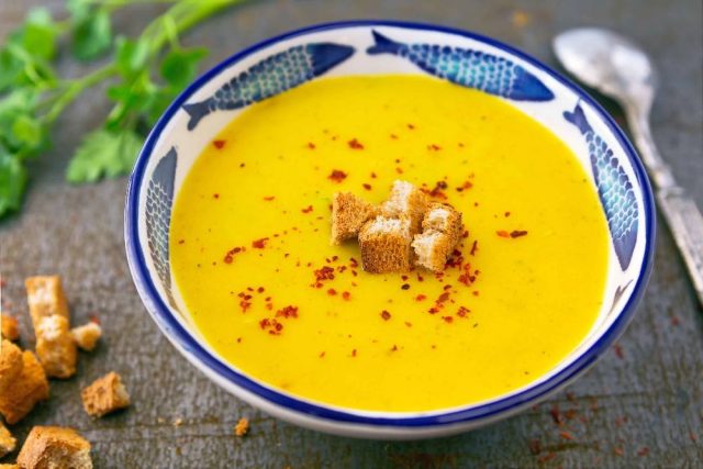 طريقة عمل شوربة العدس بالقرع