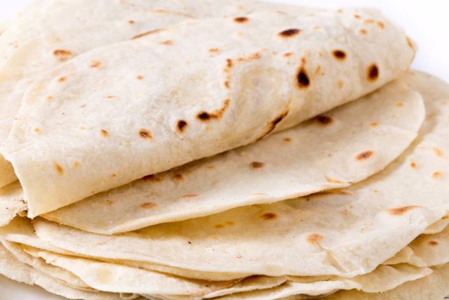 طريقة عمل عجينة خبز الرقاق