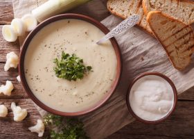 طريقة عمل شوربة القرنبيط الكريمى