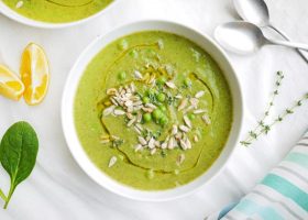 طريقة عمل شوربة البازلاء بالجبن الشيدر