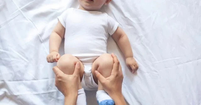 علاج الامساك عند الاطفال الرضع