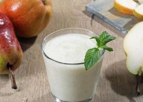 طريقة عمل سموثي الإجاص