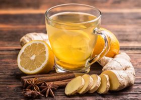 طريقة عمل مشروب الزنجبيل والليمون الساخن