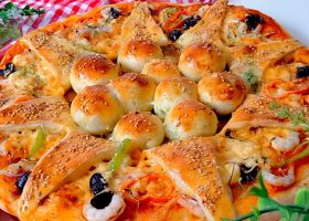 طريقة عمل خلية النحل بالبيتزا