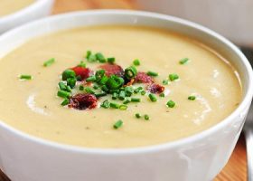 طريقة عمل شوربة المكرونة والجبن الحارة