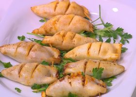 طريقة عمل السبيط المحشي بالفلفل والجبن