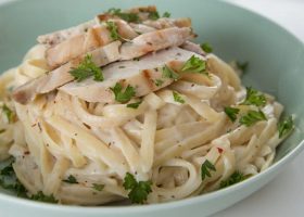 طريقة عمل مكرونة فيتوتشينى