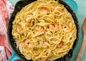 طريقة عمل فيتوتشينى الفريدو بالروبيان