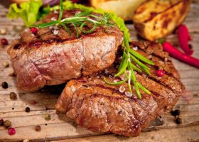 طريقة عمل ستيك بالمشروم والصويا صوص