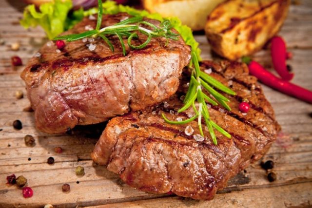 طريقة عمل ستيك بالمشروم والصويا صوص