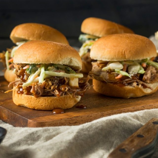 طريقة عمل سلايدر شاورما الدجاج