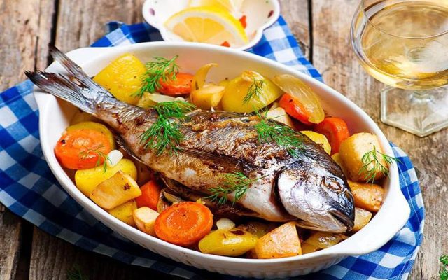 طريقة عمل صينية سمك بالخضار في الفرن