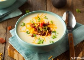 طريقة عمل شوربة البطاطس بالبصل المكرمل