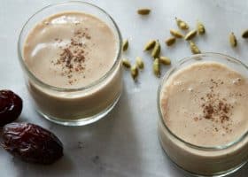 طريقة عمل سموذي التمر بالشوفان