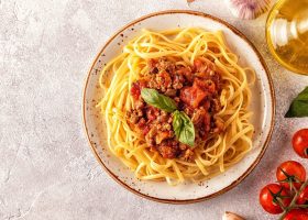 طريقة عمل مكرونة باللحم على الطريقة المكسيكية