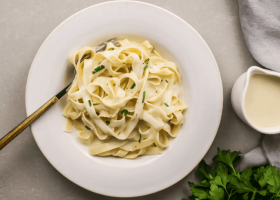 طريقة عمل صوص المكرونه بدون كريمة