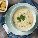طريقة عمل شوربة البطاطس بالدجاج الصحية