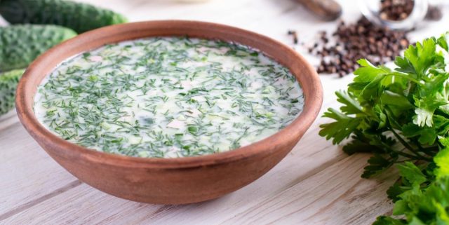 طريقة عمل سلطة البقدونسية بالطحينة