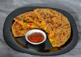 طريقة عمل بيتزا خبز البراتا الهندي