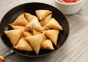 طريقة عمل سمبوسة بحشوة البيتزا